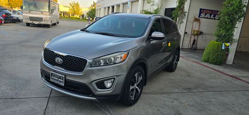 Used 2016 Kia Sorento EX-L image 15