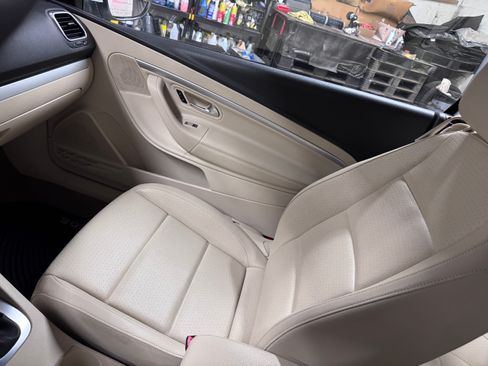 Used 2015 Volkswagen Eos Komfort image 13