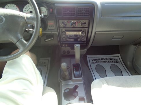 Used 2004 Toyota Tacoma TRD Off-Road image 53