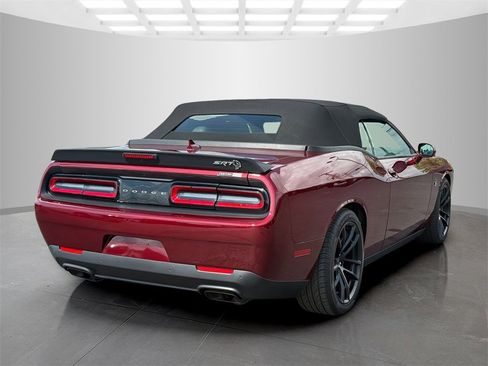 Used 2023 Dodge Challenger SRT Hellcat image 9