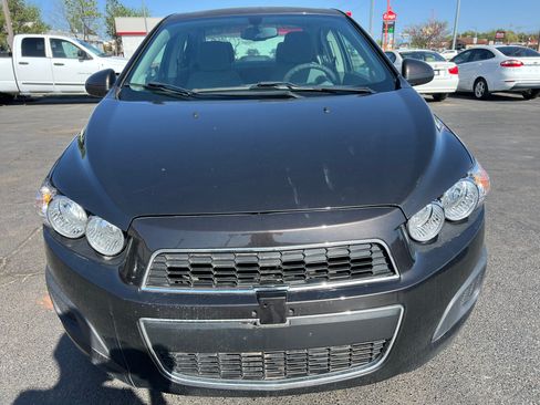 Used 2016 Chevrolet Sonic LT image 2