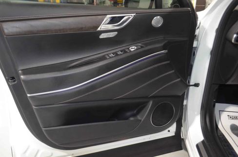 Used 2024 Genesis GV80 2.5T image 13