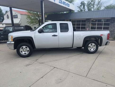Used 2013 Chevrolet Silverado 1500 LT image 2