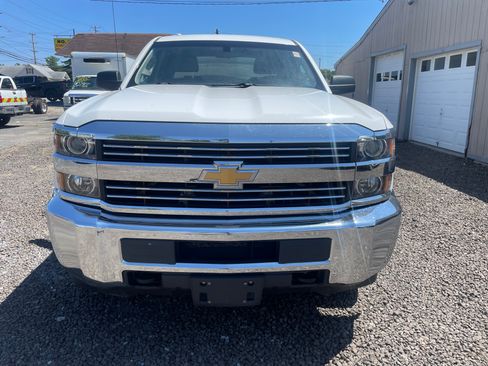 Used 2018 Chevrolet Silverado 2500 image 2