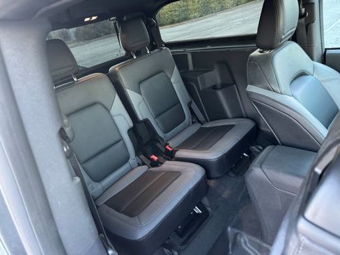 Used 2024 Ford Bronco Black Diamond image 17