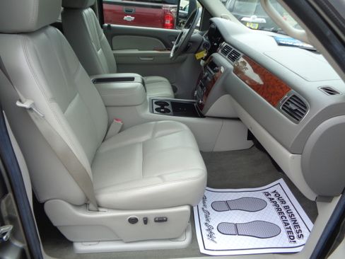Used 2007 Chevrolet Silverado 2500 LTZ image 38