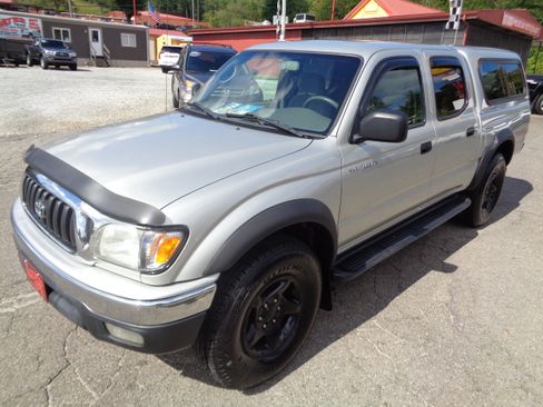 Used 2004 Toyota Tacoma TRD Off-Road image 8