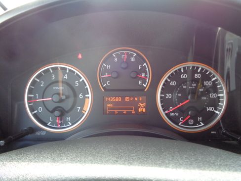 Used 2012 Nissan Titan SV image 60