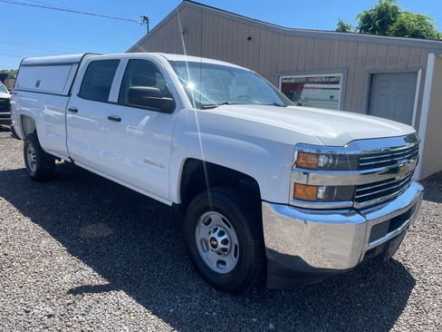 Used 2018 Chevrolet Silverado 2500 image 3