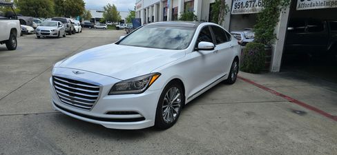 Used 2015 Hyundai Genesis 3.8 Ultimate image 16
