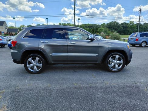 Used 2012 Jeep Grand Cherokee Overland image 7