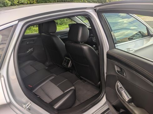 Used 2020 Chevrolet Impala LT image 7