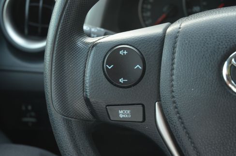 Used 2016 Toyota RAV4 LE image 15