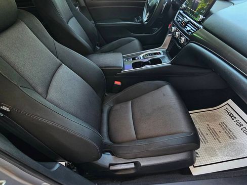 Used 2019 Honda Accord Hybrid Touring image 21