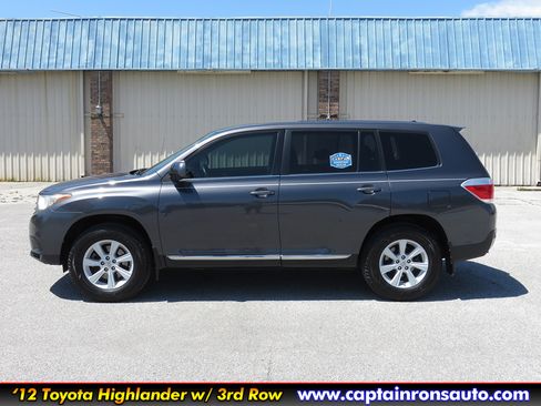 Used 2012 Toyota Highlander LE image 19
