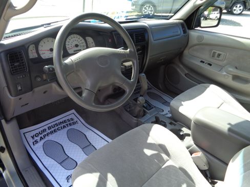 Used 2004 Toyota Tacoma TRD Off-Road image 48