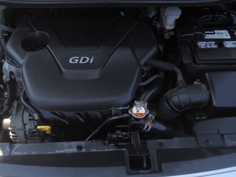 Used 2015 Kia Rio LX image 17