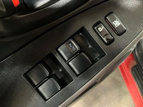 Used 2011 Toyota RAV4 image 9