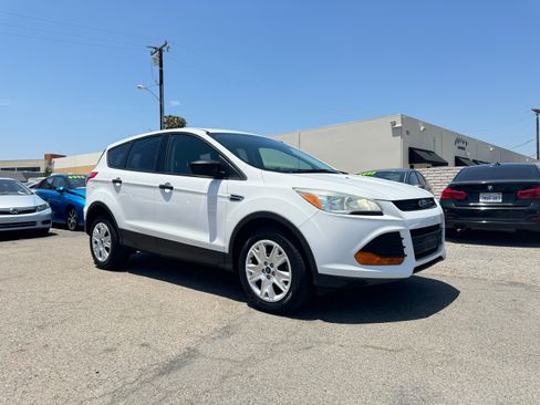 Used 2013 Ford Escape S image 11