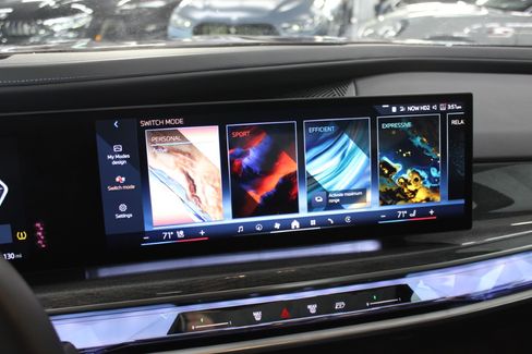 Used 2023 BMW i7 xDrive60 image 61