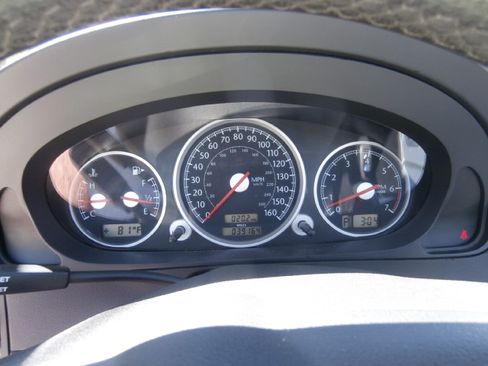 Used 2005 Chrysler Crossfire Limited image 27