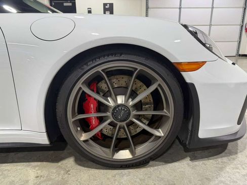 Used 2018 Porsche 911 GT3 image 41