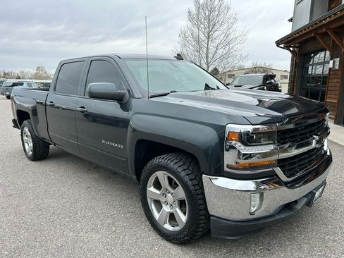 Used 2017 Chevrolet Silverado 1500 LT image 2