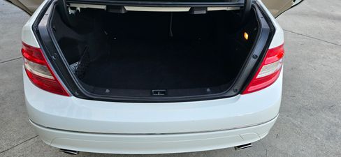 Used 2011 Mercedes-Benz C 300 Sport image 43
