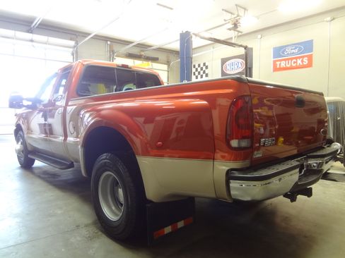 Used 1999 Ford F350 Lariat image 7