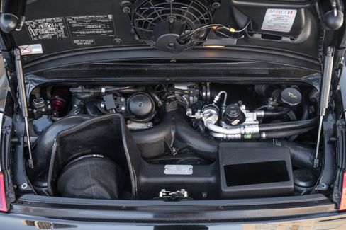Used 2004 Porsche 911 Turbo image 18