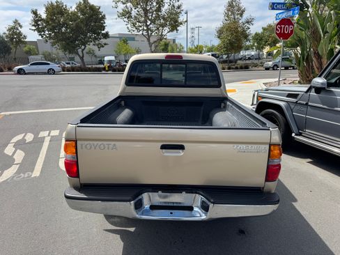 Used 2003 Toyota Tacoma TRD Off-Road image 9
