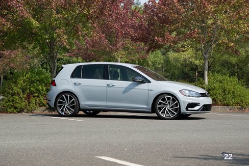 Used 2019 Volkswagen Golf R image 81