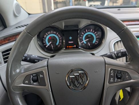 Used 2013 Buick LaCrosse Leather image 9