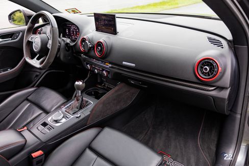 Used 2018 Audi RS 3 image 42