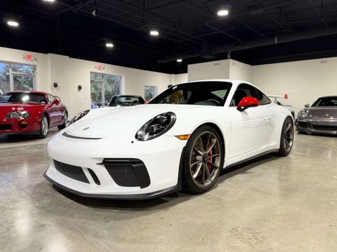 Used 2018 Porsche 911 GT3 image 6