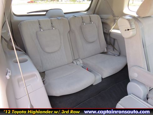 Used 2012 Toyota Highlander LE image 11