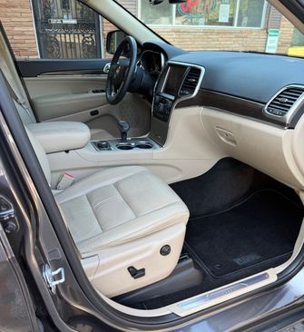 Used 2015 Jeep Grand Cherokee Limited image 9