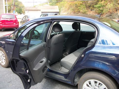 Used 2009 Chevrolet Cobalt LT image 6
