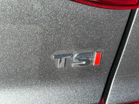Used 2017 Volkswagen Passat 1.8T S image 18