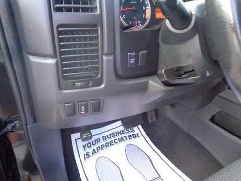 Used 2012 Nissan Titan SV image 47