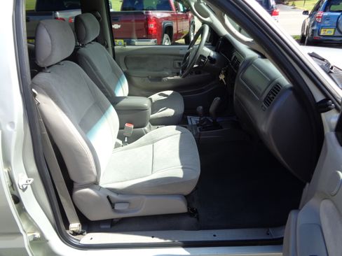 Used 2004 Toyota Tacoma TRD Off-Road image 34