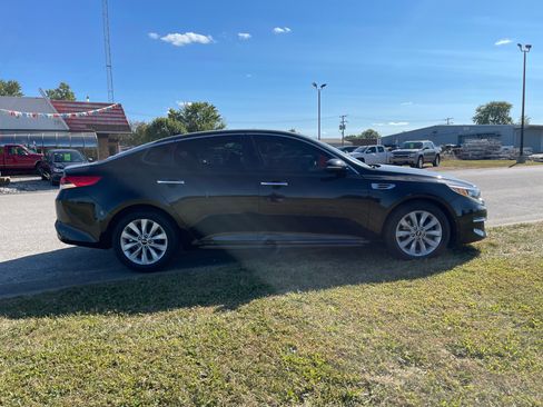 Used 2016 Kia Optima LX image 5