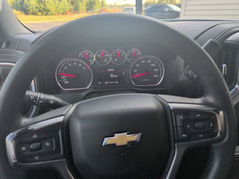 Used 2020 Chevrolet Silverado 1500 LT image 10