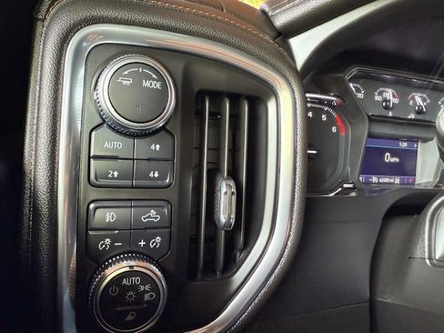 Used 2021 GMC Sierra 2500 AT4 image 16