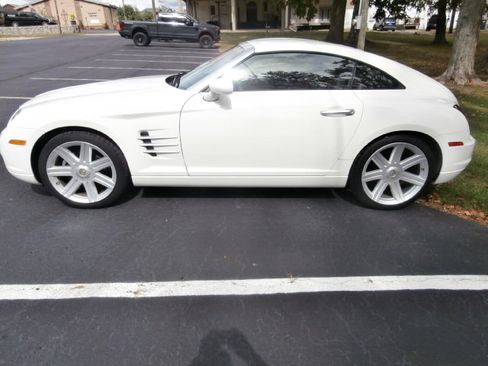 Used 2004 Chrysler Crossfire Limited image 5