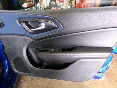 Used 2015 Chrysler 200 S image 13