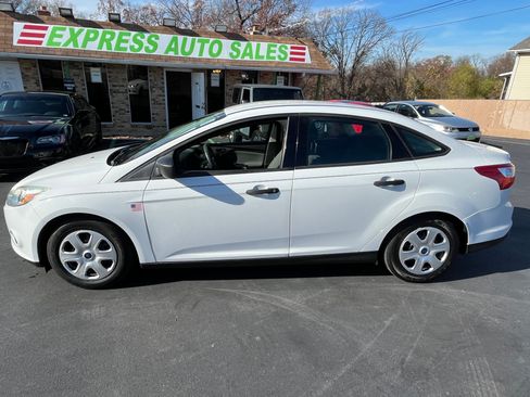 Used 2012 Ford Focus S image 4