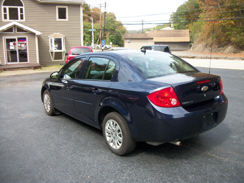 Used 2009 Chevrolet Cobalt LT image 3