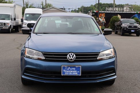 Used 2015 Volkswagen Jetta S image 3