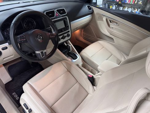 Used 2015 Volkswagen Eos Komfort image 8